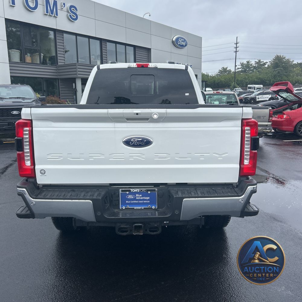 2025 Ford F-350 Super Duty Lariat