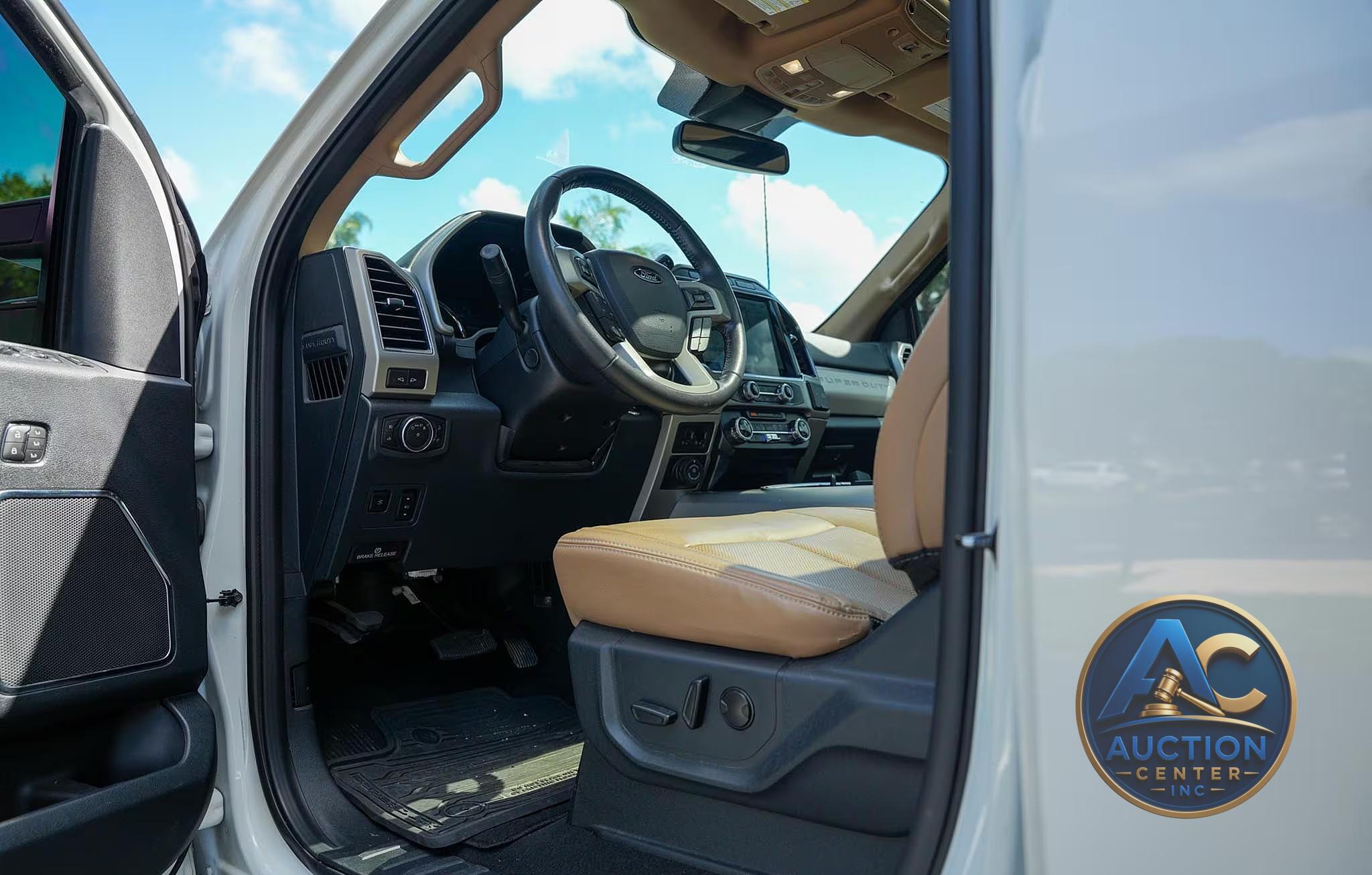 2022 Ford F-350 Lariat