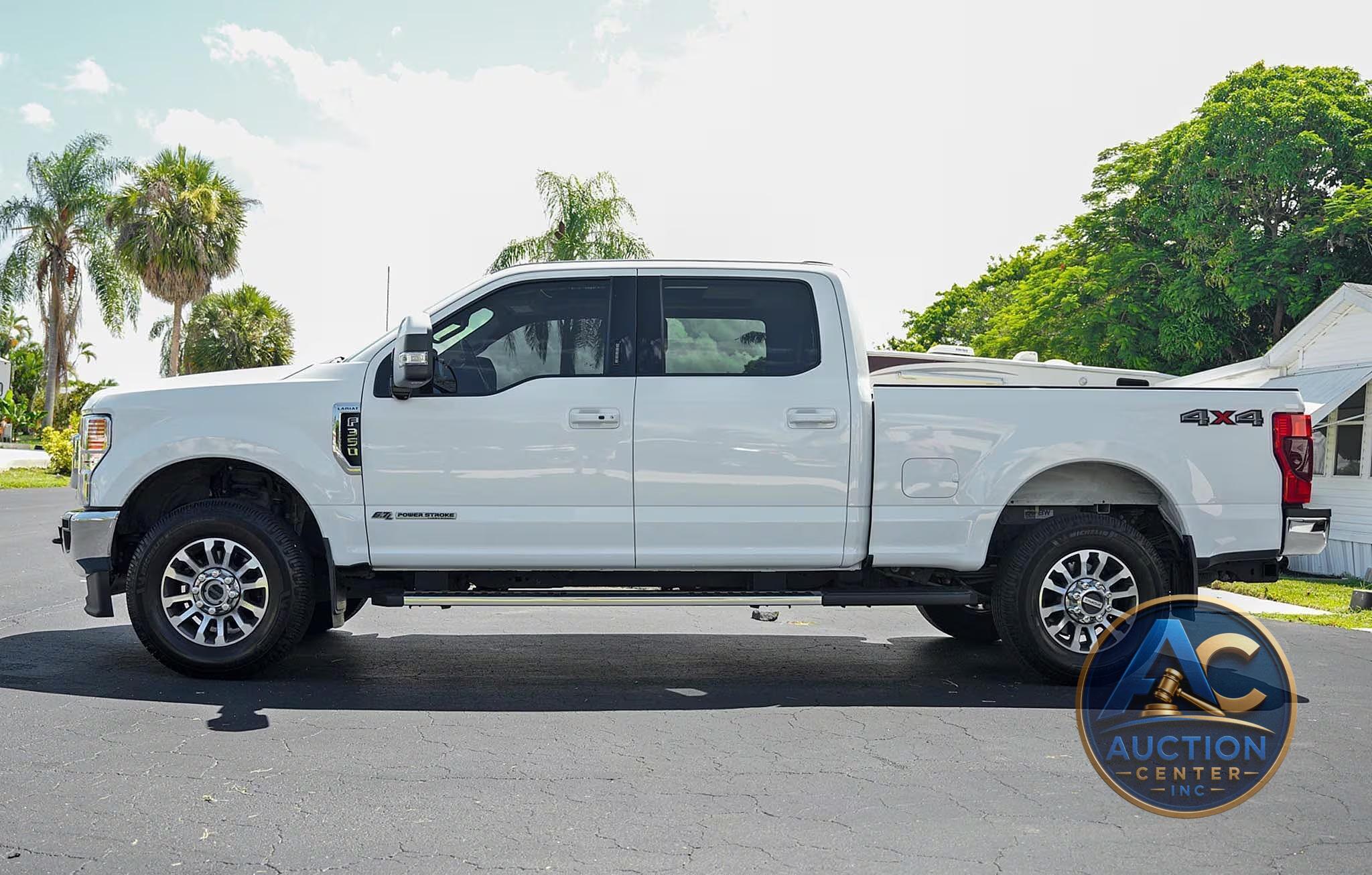 2022 Ford F-350 Lariat