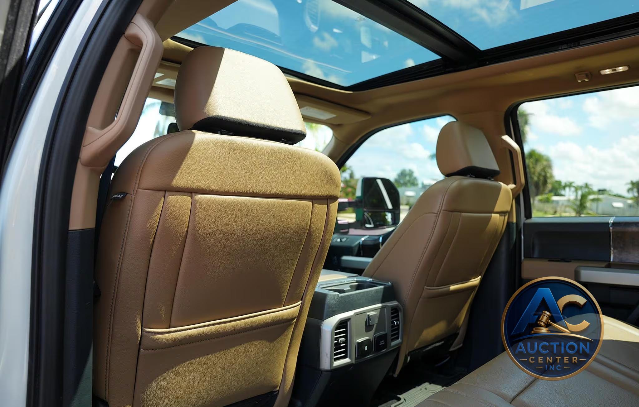 2022 Ford F-350 Lariat