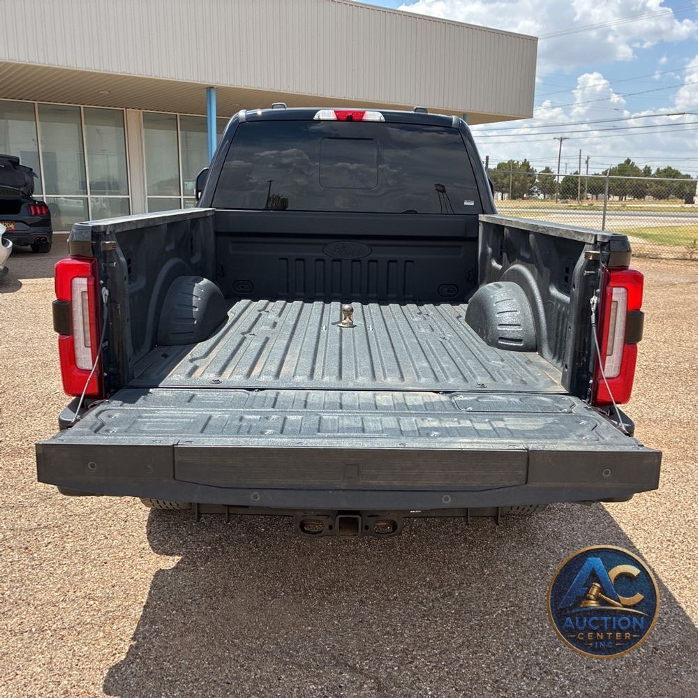 2024 Ford F-350 Super Duty Platinum