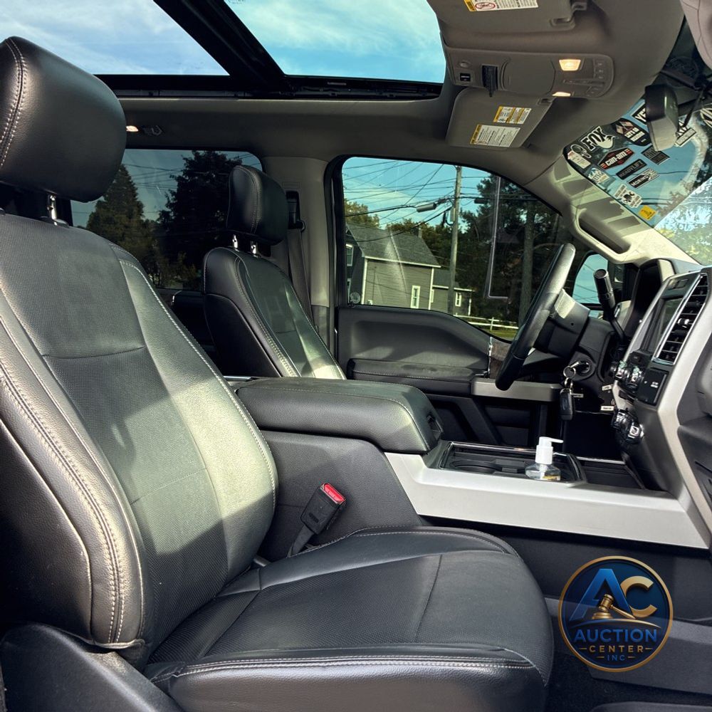 2017 Ford F-350 Super Duty Lariat