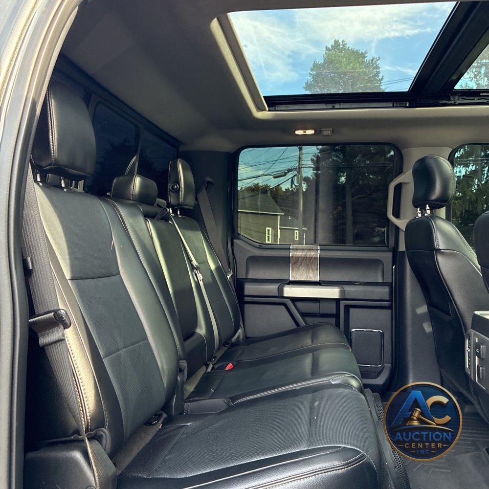 2017 Ford F-350 Super Duty Lariat