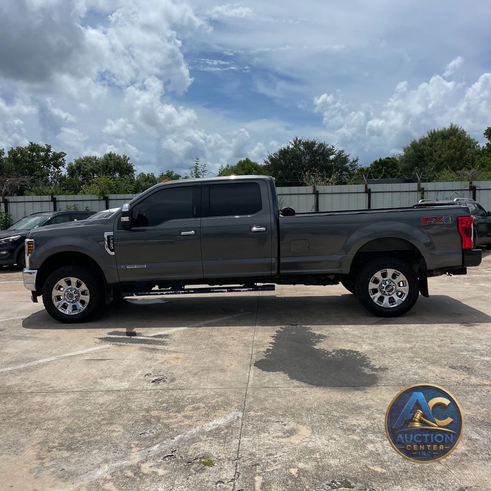 2018 Ford F-350 Super Duty Lariat