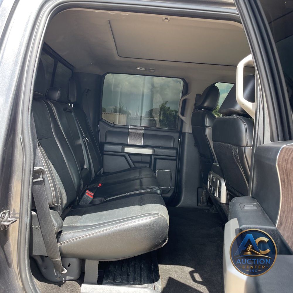 2018 Ford F-350 Super Duty Lariat