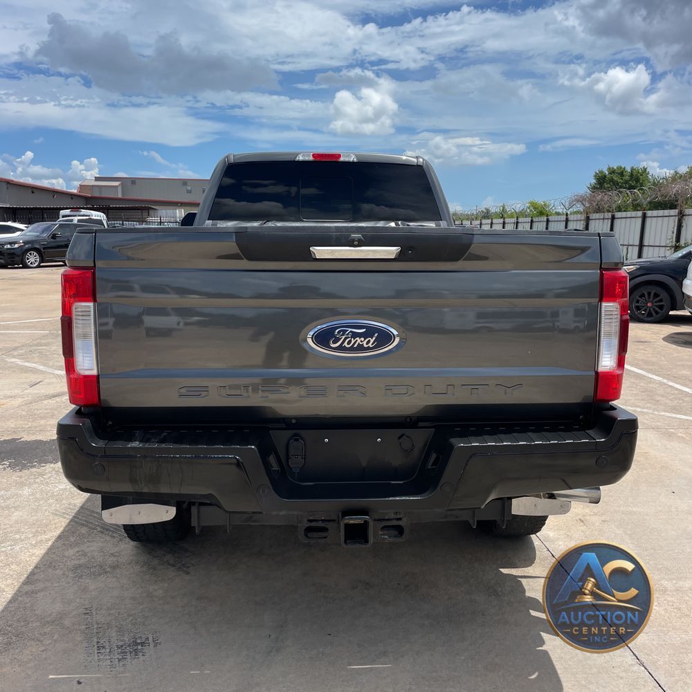 2018 Ford F-350 Super Duty Lariat