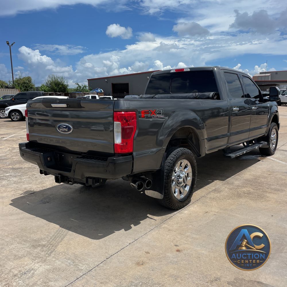 2018 Ford F-350 Super Duty Lariat