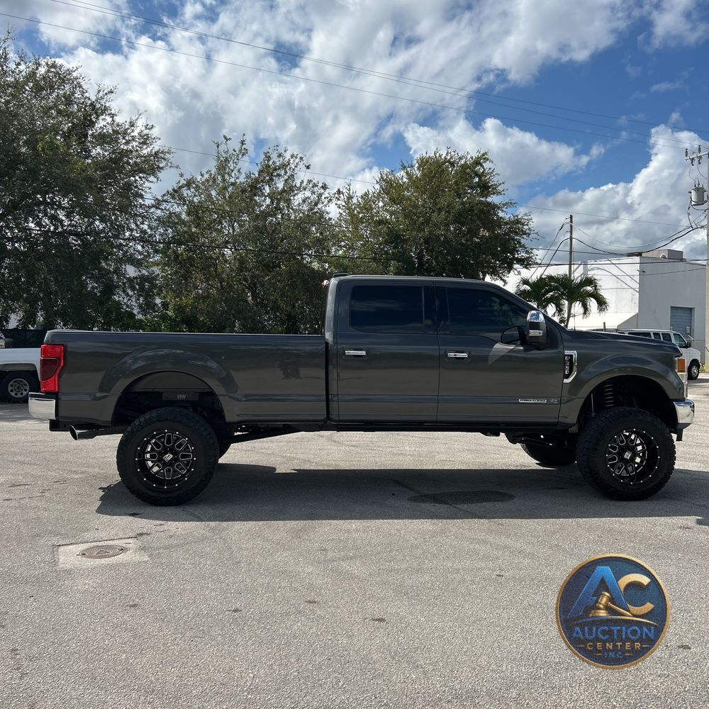 2020 Ford F-350 Super Duty Lariat