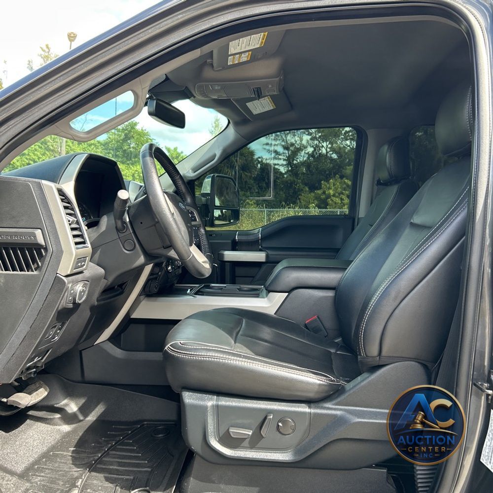 2020 Ford F-350 Super Duty Lariat