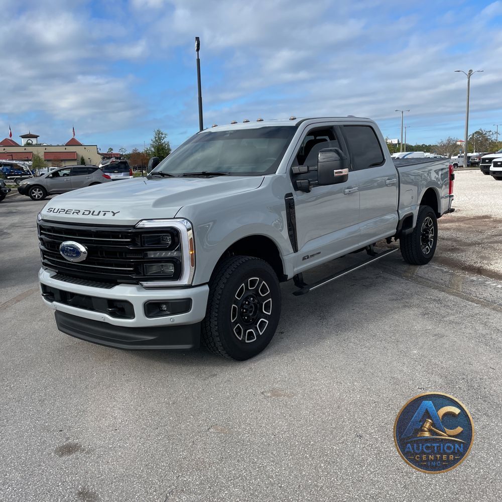 2025 Ford F-350 Super Duty Platinum