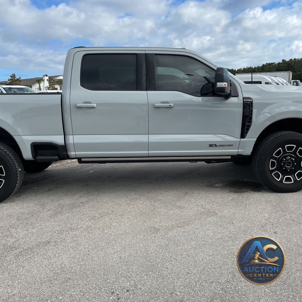 2025 Ford F-350 Super Duty Platinum