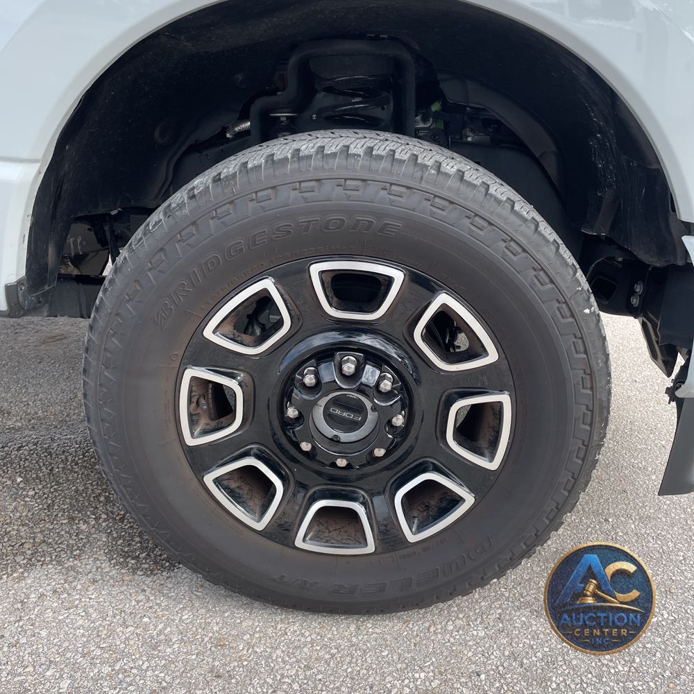 2025 Ford F-350 Super Duty Platinum