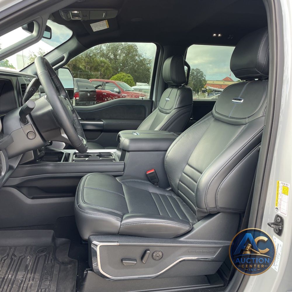 2025 Ford F-350 Super Duty Platinum