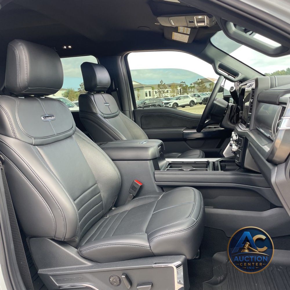 2025 Ford F-350 Super Duty Platinum