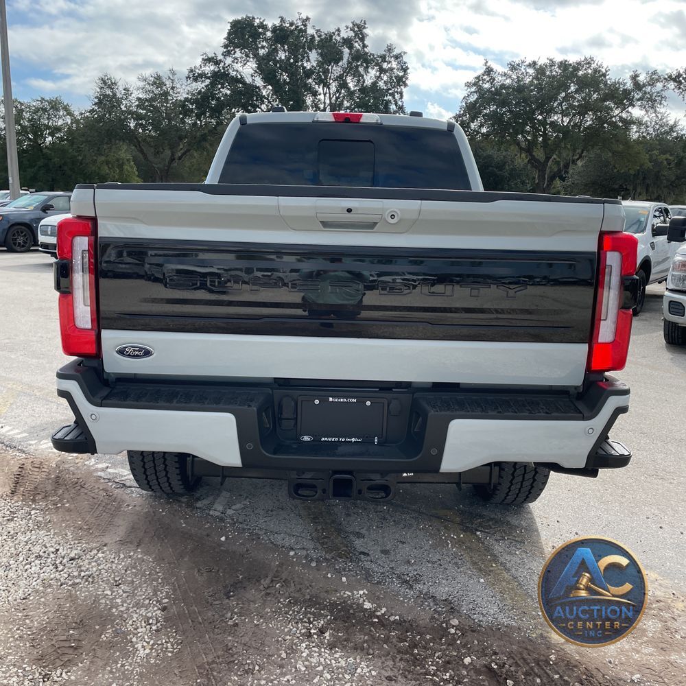 2025 Ford F-350 Super Duty Platinum