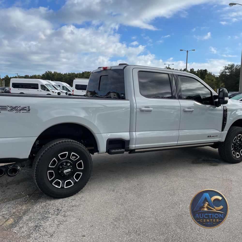 2025 Ford F-350 Super Duty Platinum
