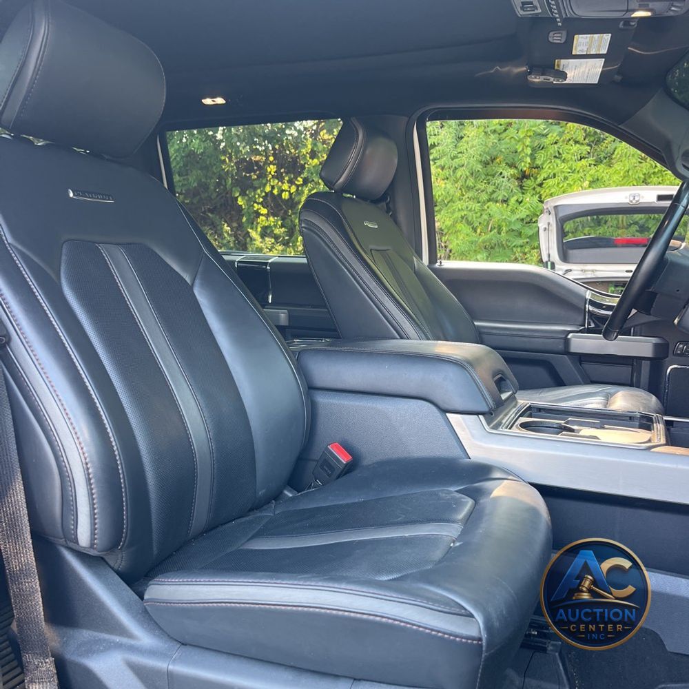 2022 Ford F-350 Super Duty Platinum