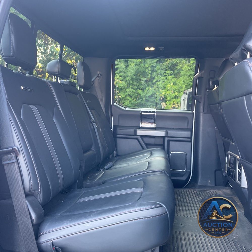 2022 Ford F-350 Super Duty Platinum