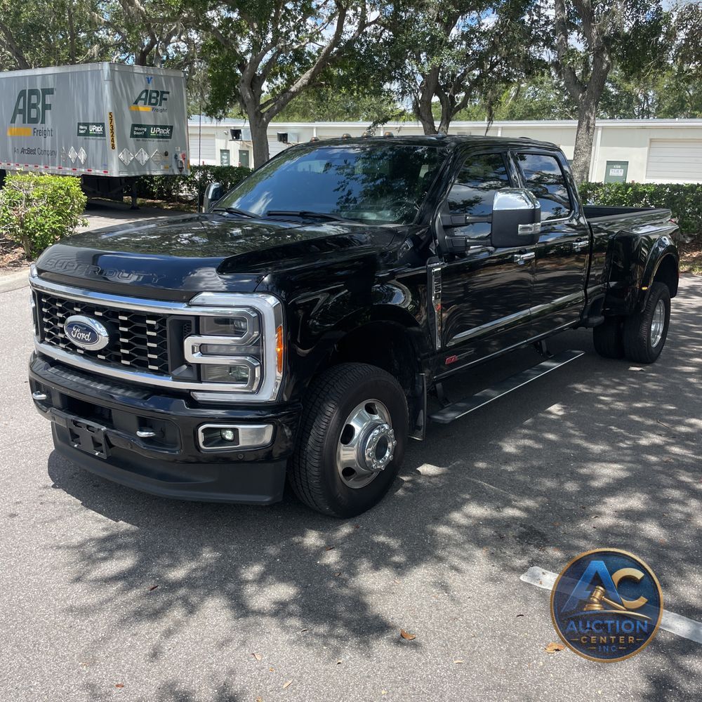 2023 Ford F-350 Super Duty Platinum