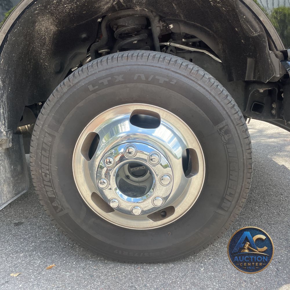 2023 Ford F-350 Super Duty Platinum
