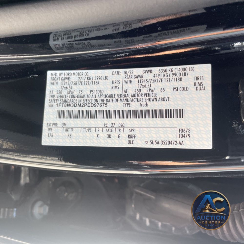 2023 Ford F-350 Super Duty Platinum