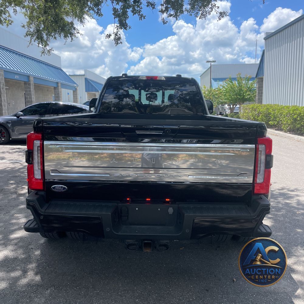 2023 Ford F-350 Super Duty Platinum