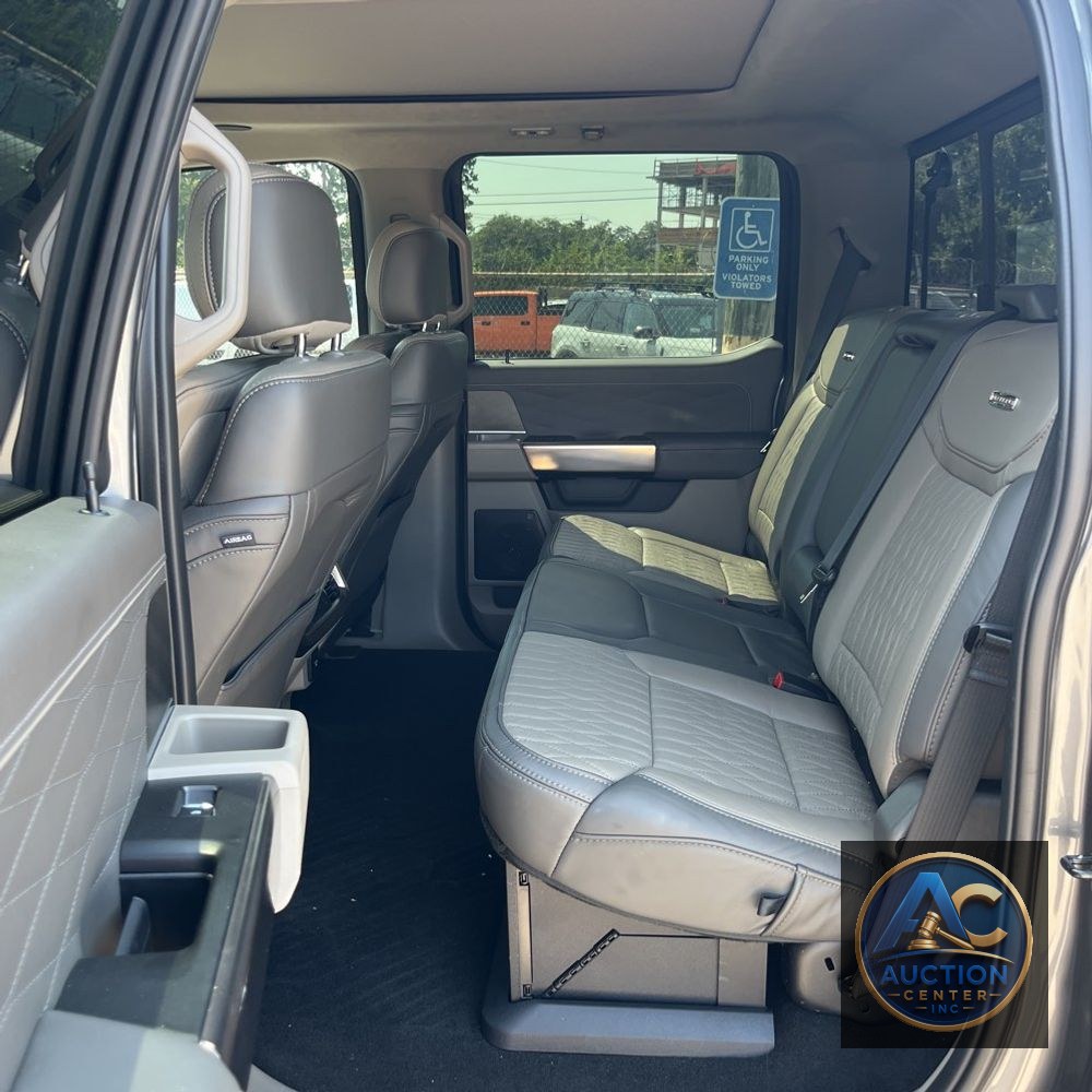 2025 Ford F-350 Super Duty Platinum