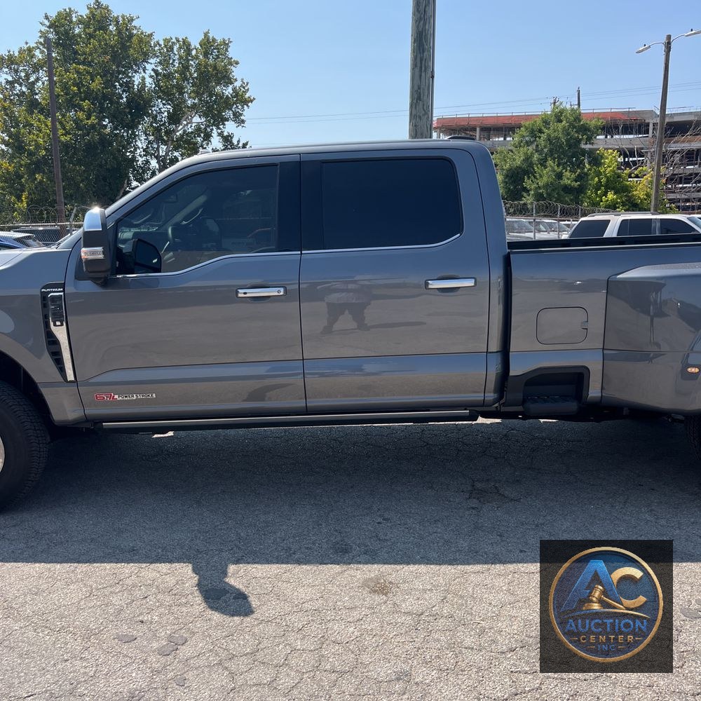 2025 Ford F-350 Super Duty Platinum