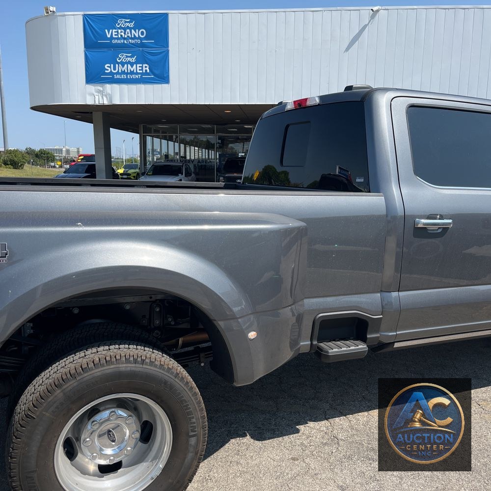 2025 Ford F-350 Super Duty Platinum
