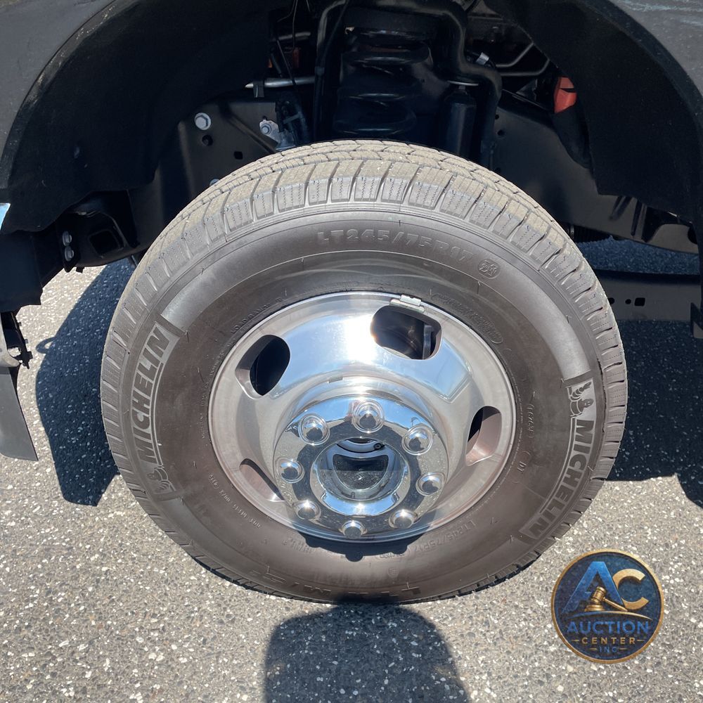 2025 Ford F-350 Super Duty XL