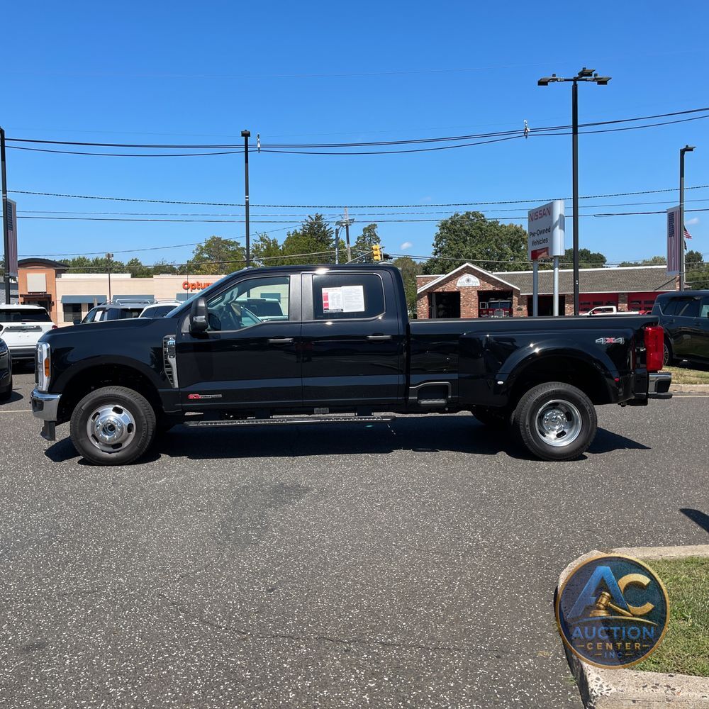 2025 Ford F-350 Super Duty XL