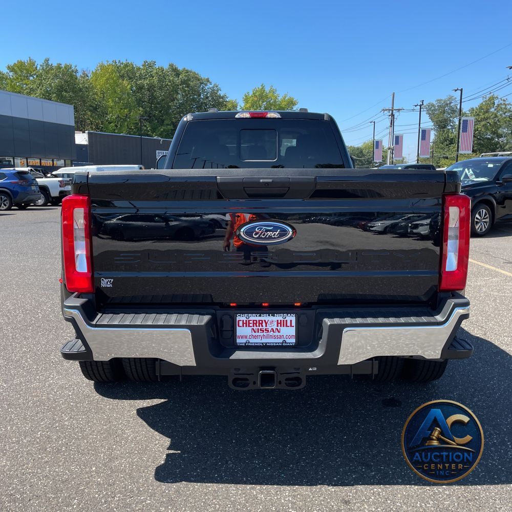 2025 Ford F-350 Super Duty XL