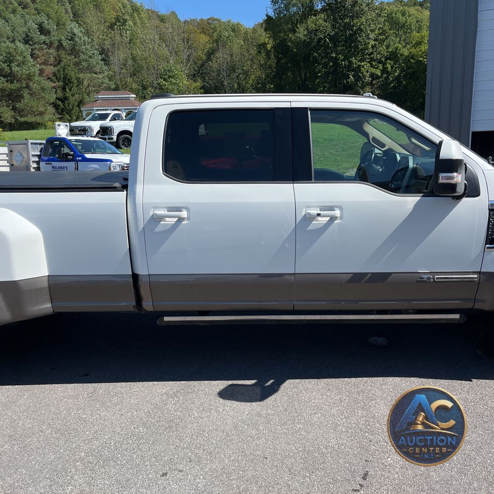 2022 Ford F-350 Super Duty Lariat