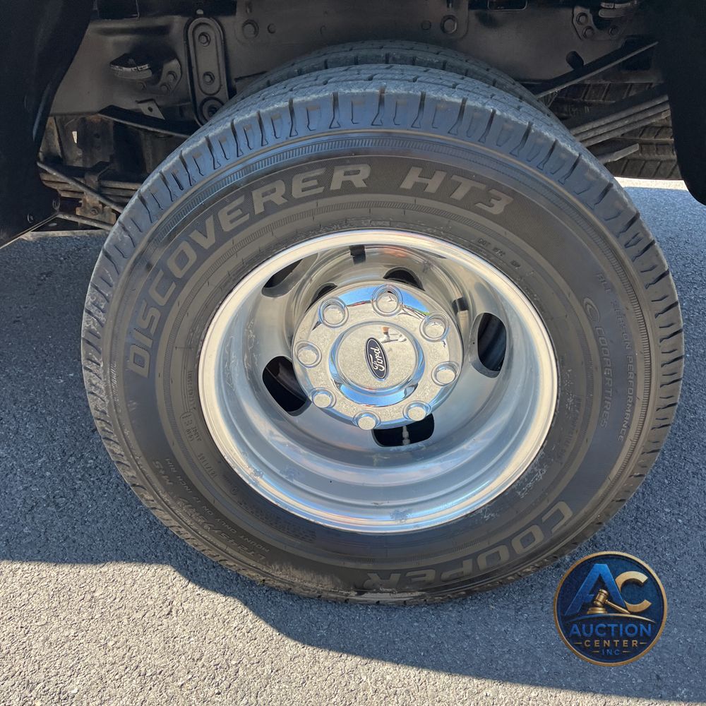 2022 Ford F-350 Super Duty Lariat