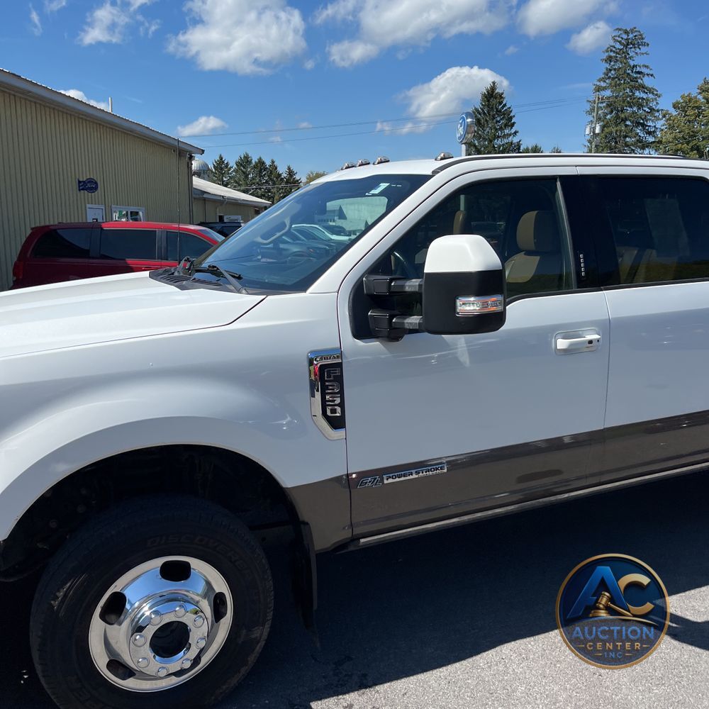 2022 Ford F-350 Super Duty Lariat