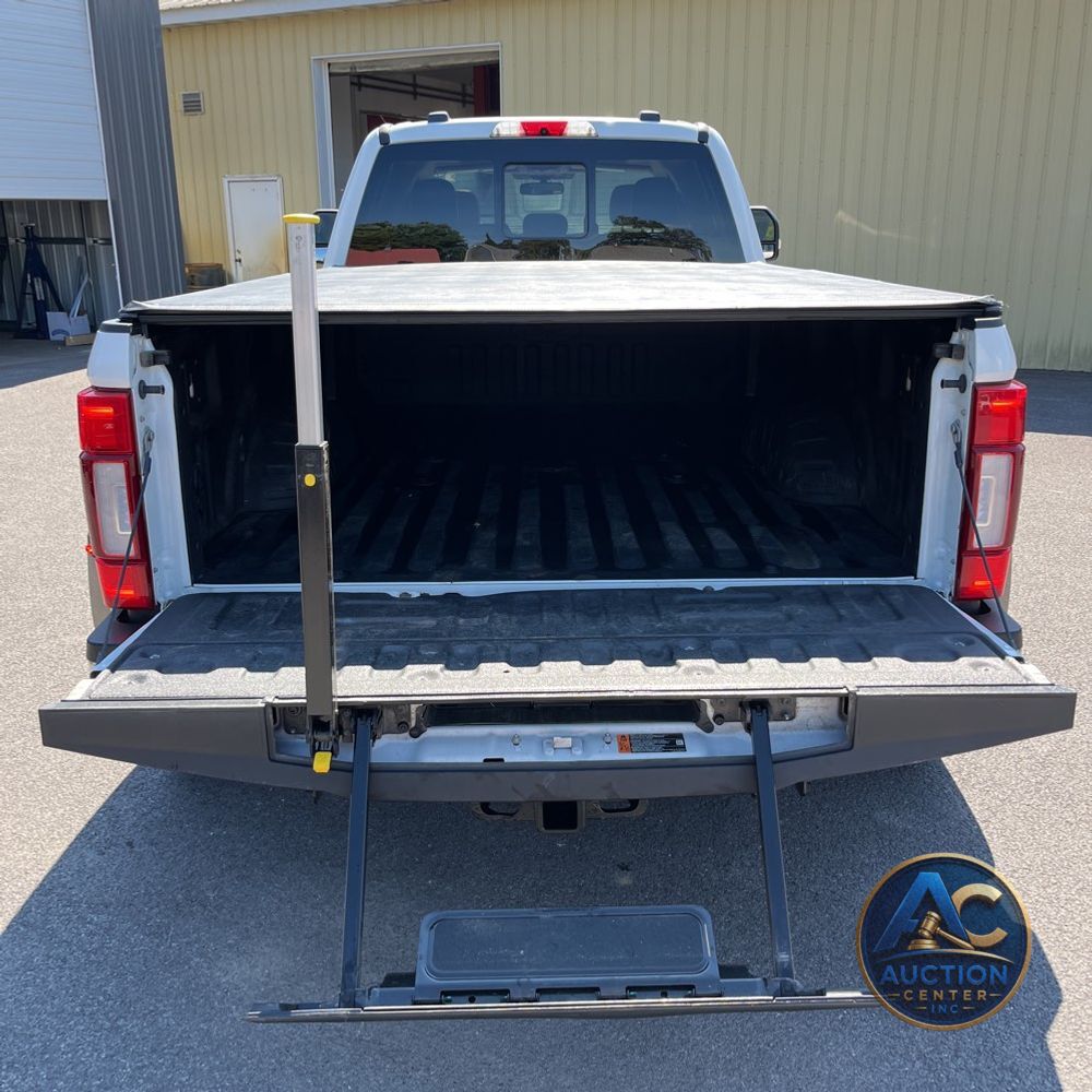 2022 Ford F-350 Super Duty Lariat