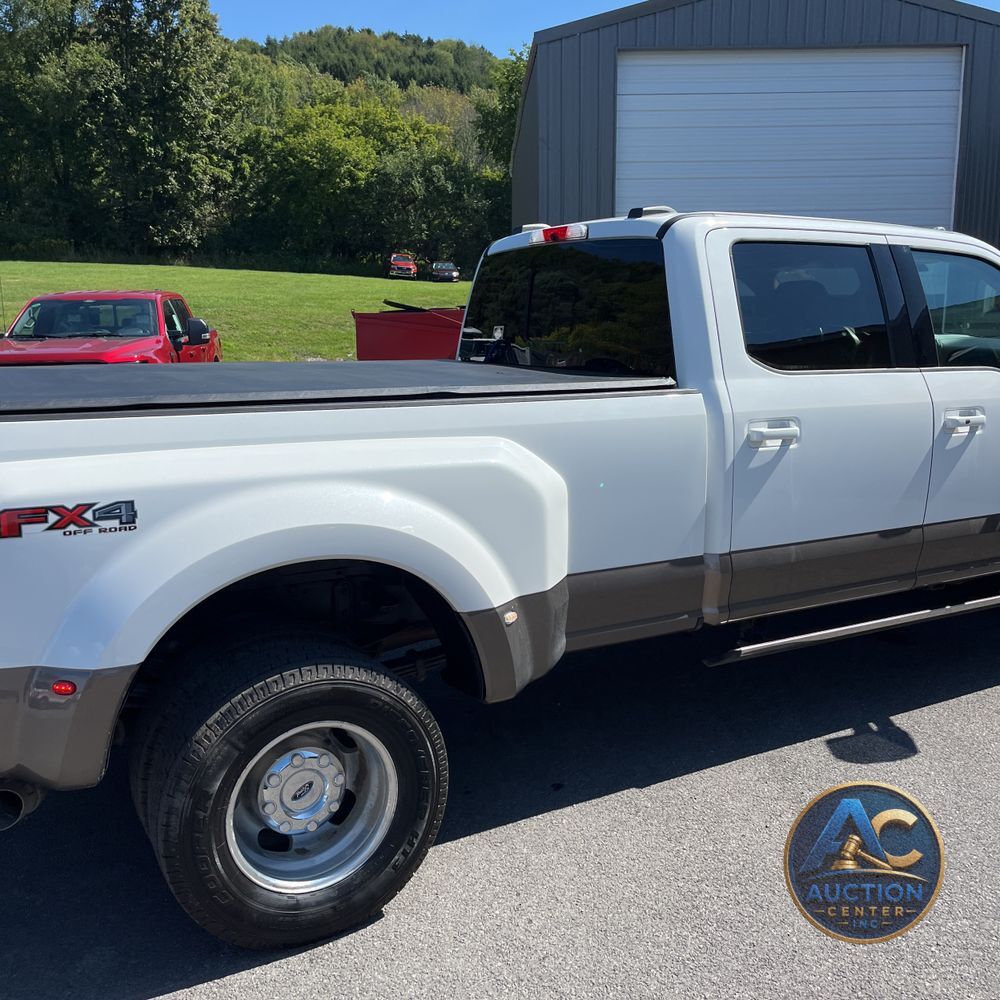 2022 Ford F-350 Super Duty Lariat