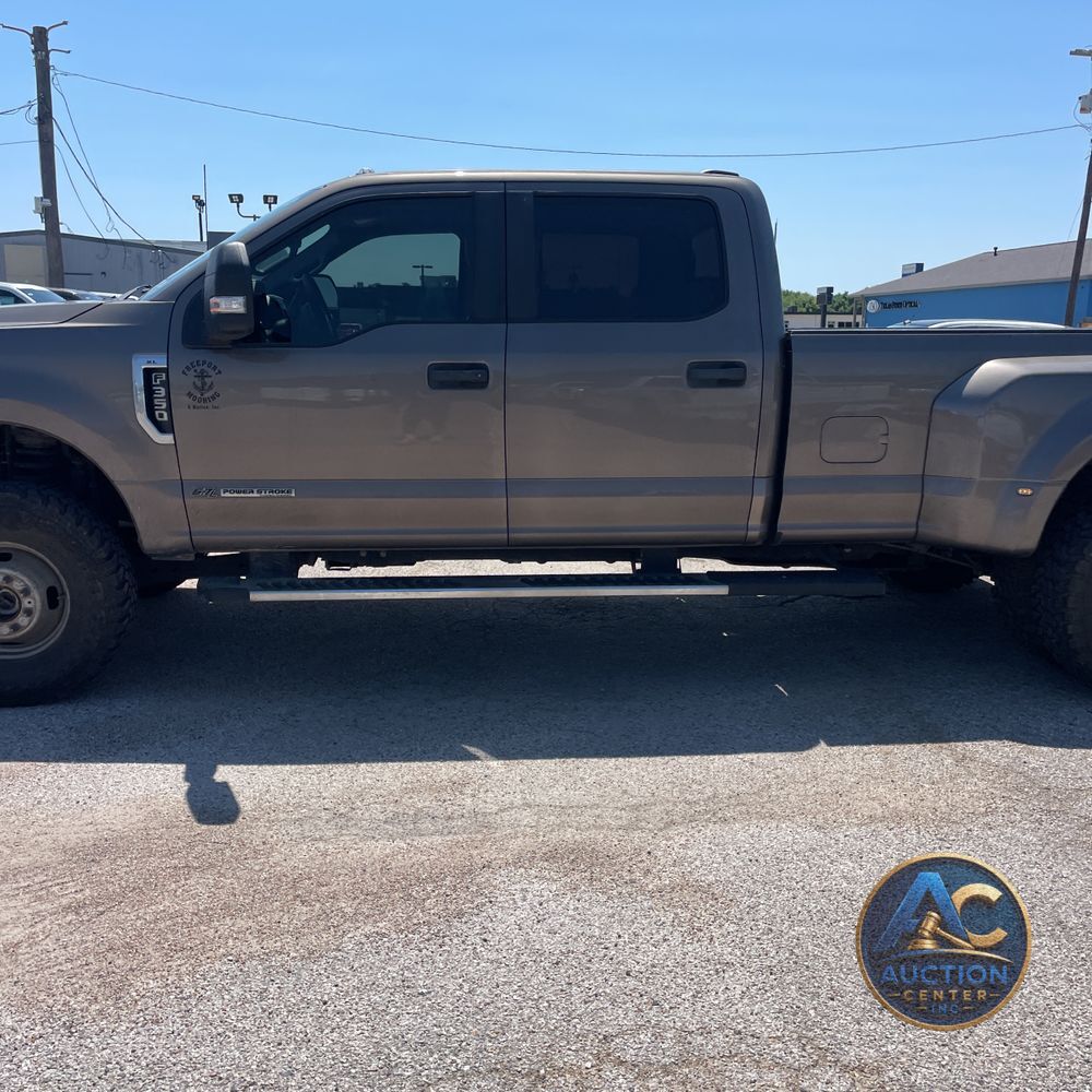 2022 Ford F-350 Super Duty XL