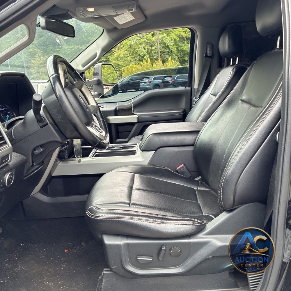 2021 Ford F-350 Super Duty Lariat