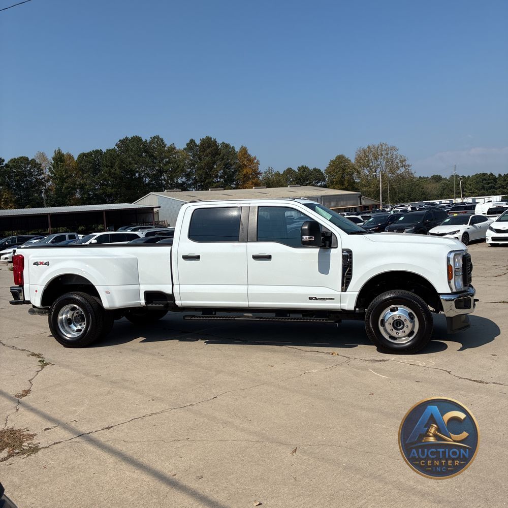 2025 Ford F-350 Super Duty XL