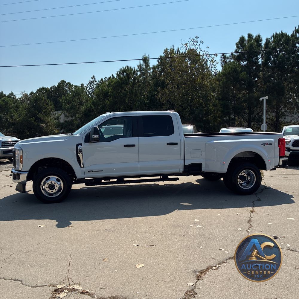 2025 Ford F-350 Super Duty XL