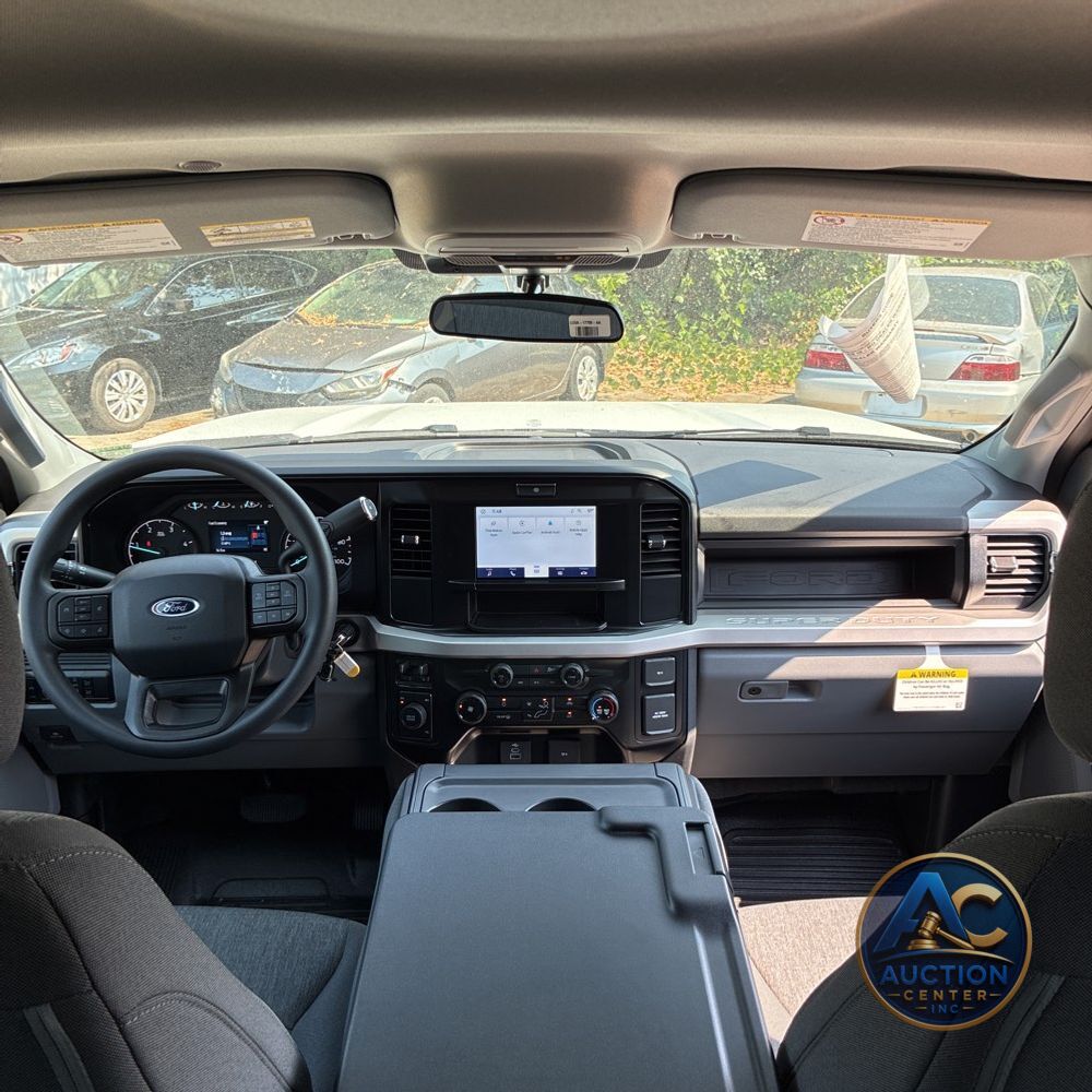 2025 Ford F-350 Super Duty XL