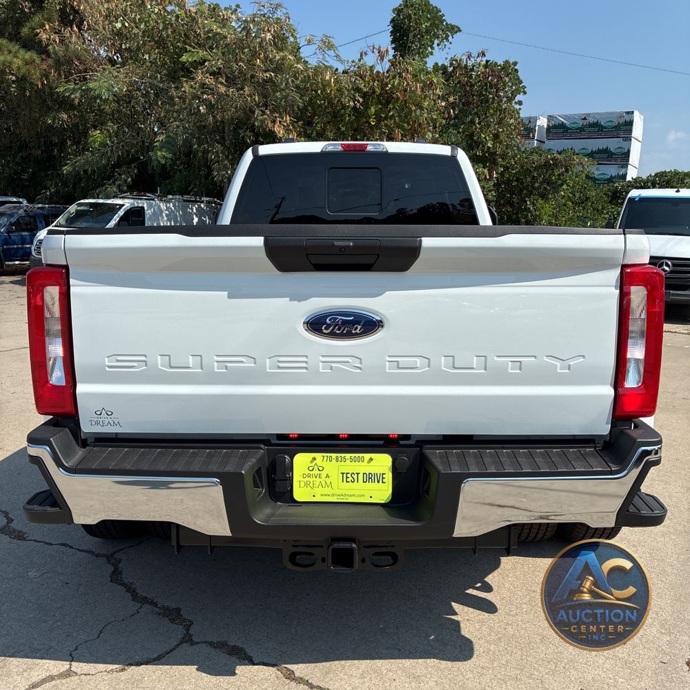 2025 Ford F-350 Super Duty XL