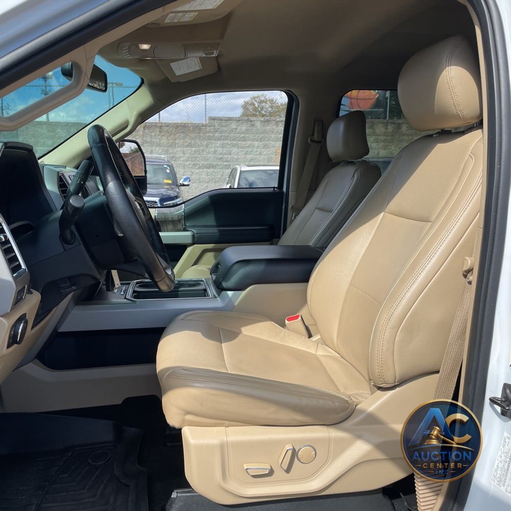 2017 Ford F-350 Super Duty Lariat