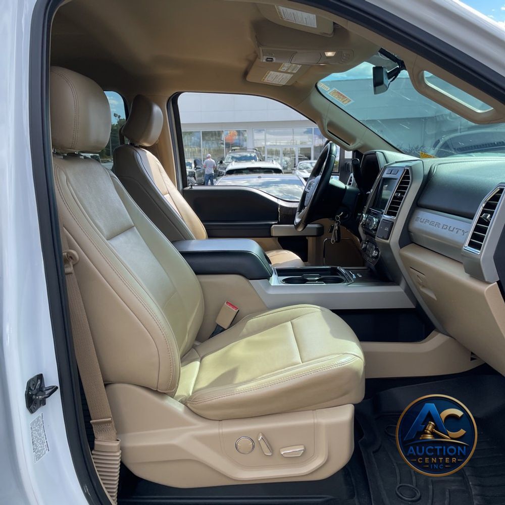 2017 Ford F-350 Super Duty Lariat