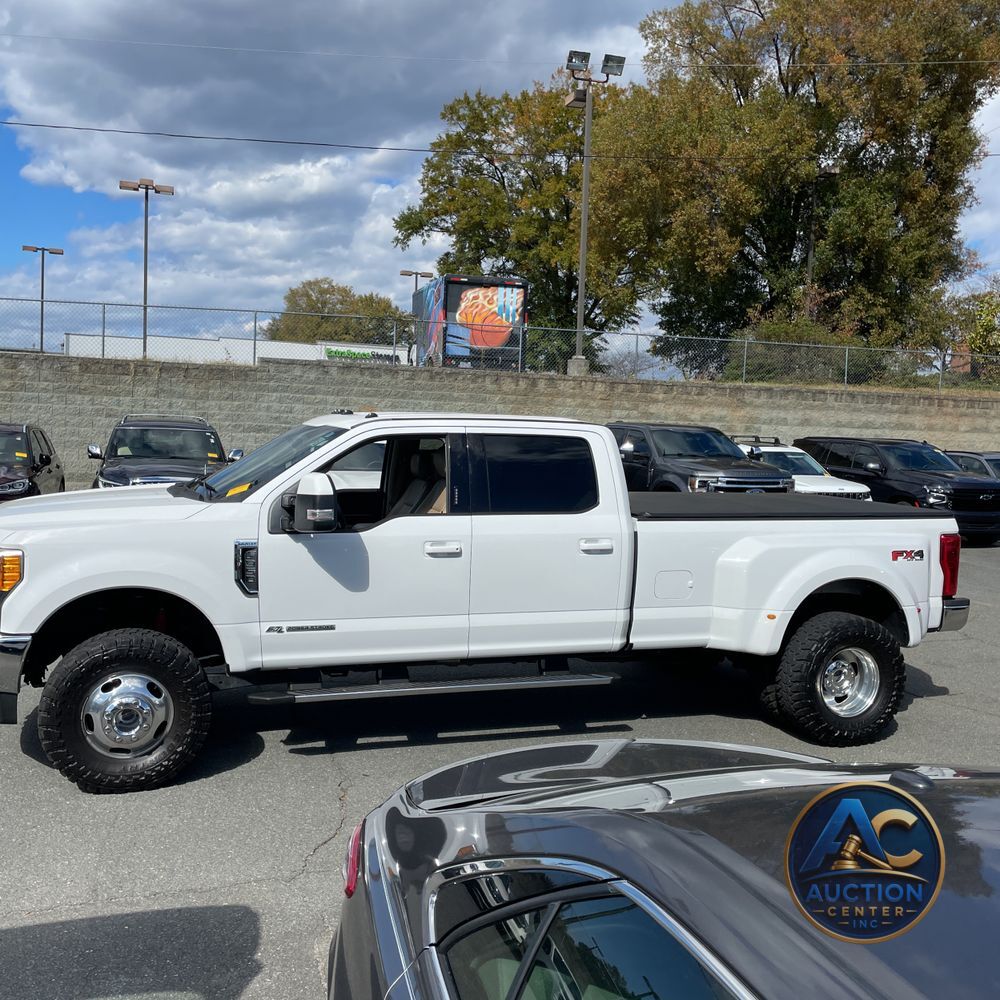 2017 Ford F-350 Super Duty Lariat