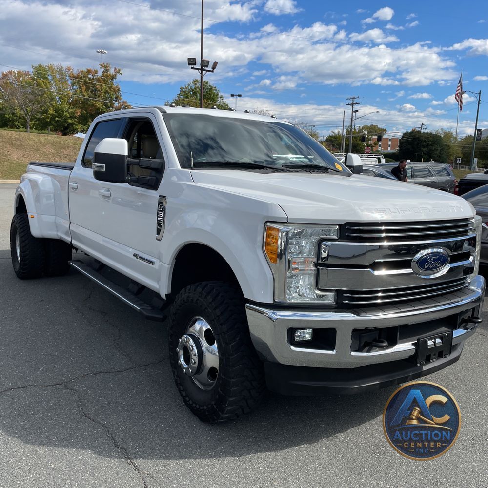 2017 Ford F-350 Super Duty Lariat