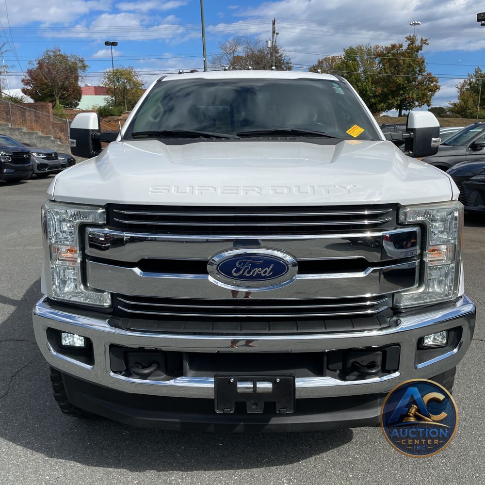 2017 Ford F-350 Super Duty Lariat