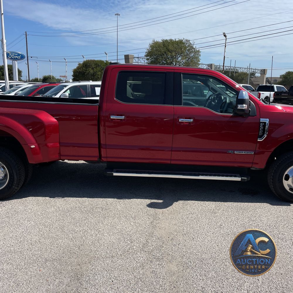 2022 Ford F-350 Super Duty Lariat