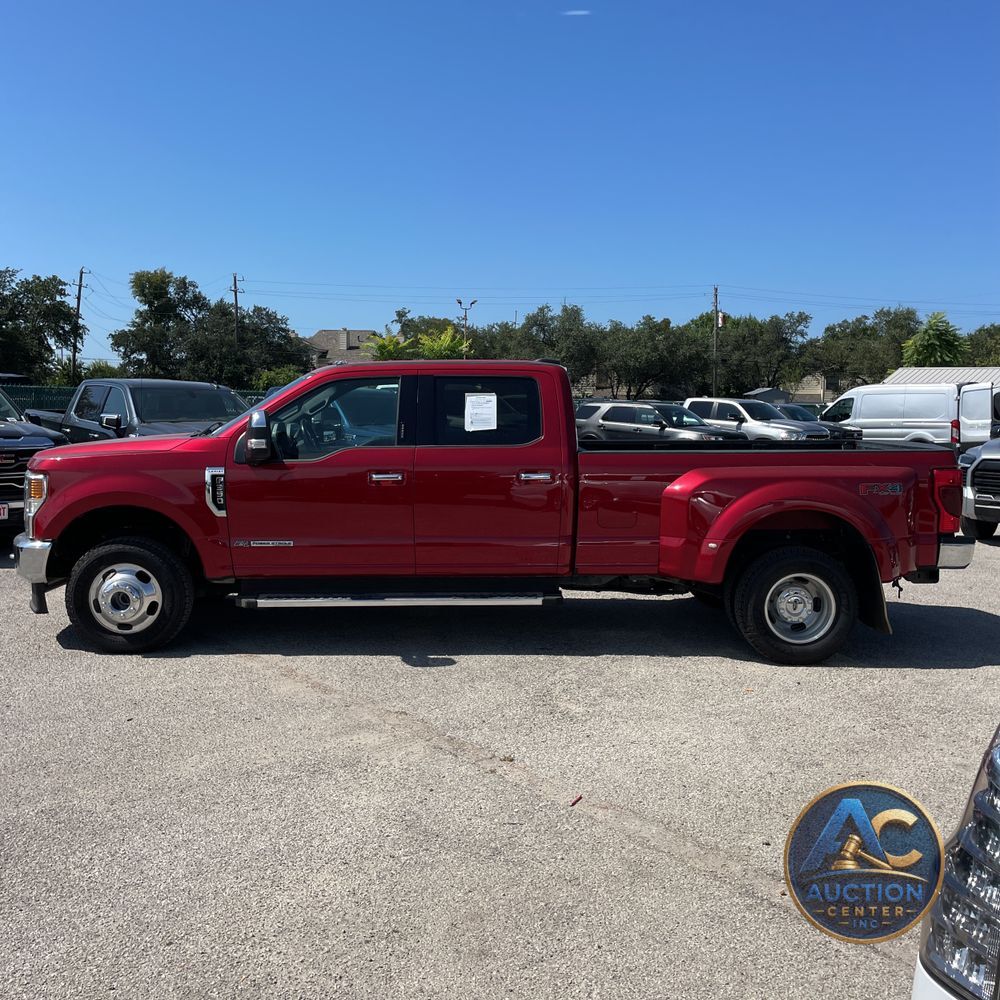 2022 Ford F-350 Super Duty Lariat